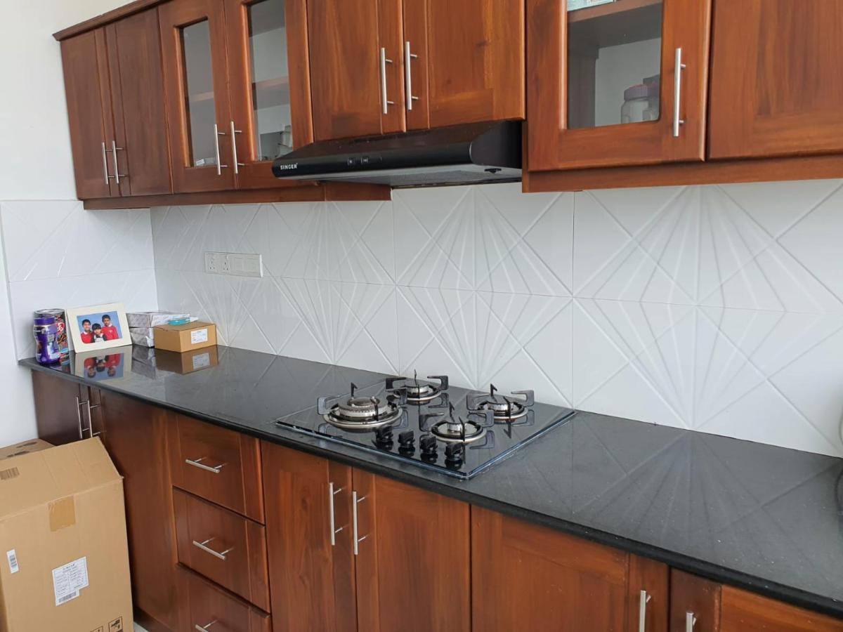 New 2 Bedroom Apartment, 100M Away From The Beach Dehiwala-Mount Lavinia Esterno foto