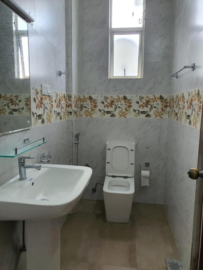New 2 Bedroom Apartment, 100M Away From The Beach Dehiwala-Mount Lavinia Esterno foto